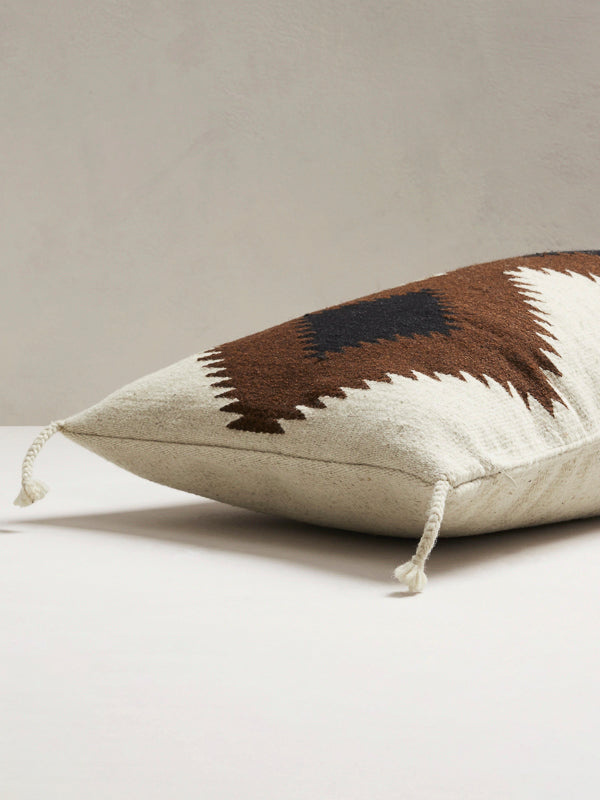 Valle Pillow, Chocolate